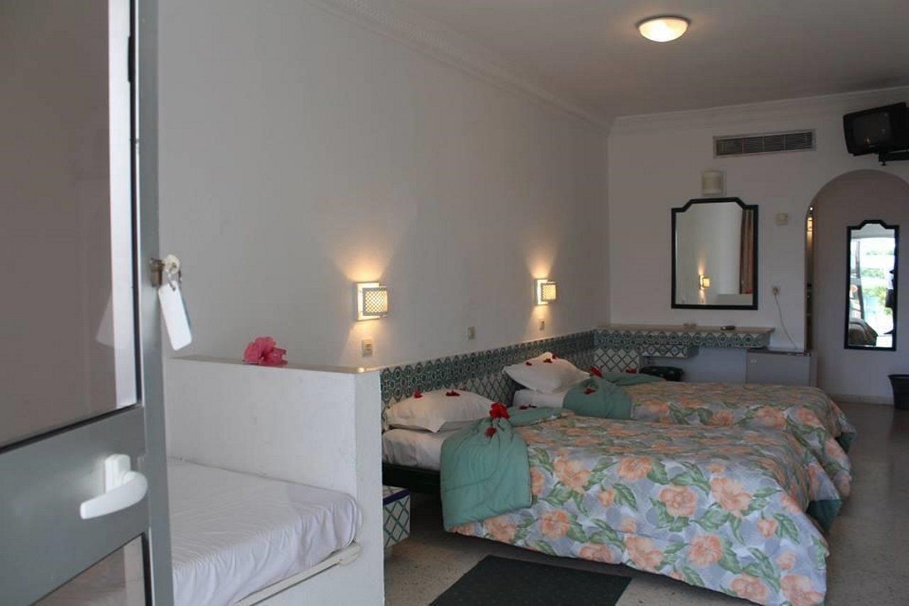 Complexe Touristique Sidi Salem Hotel บิเซอร์เต ภายนอก รูปภาพ